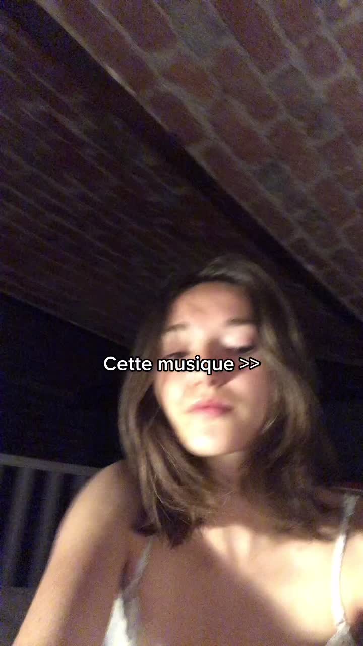 @Louise Herlax