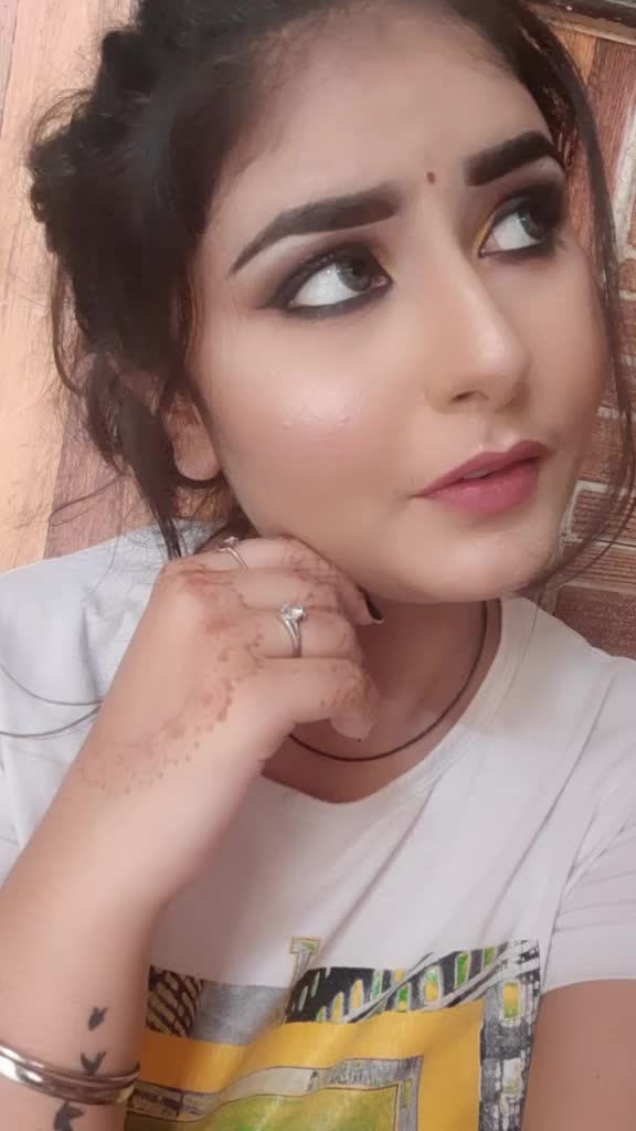 @Hitika_20