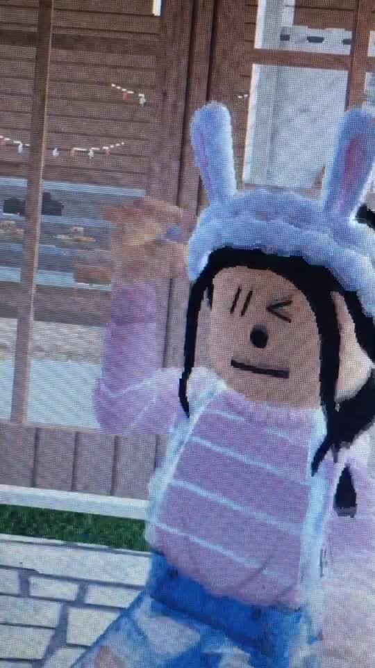 @𝚂𝚒𝚖𝚜🤍