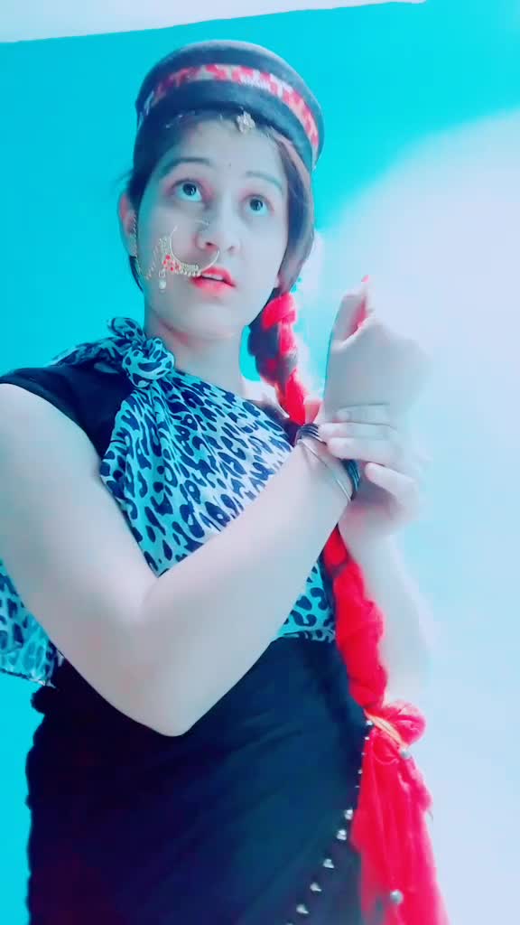 @khantwal&hearts;️ queen👑&hearts;️