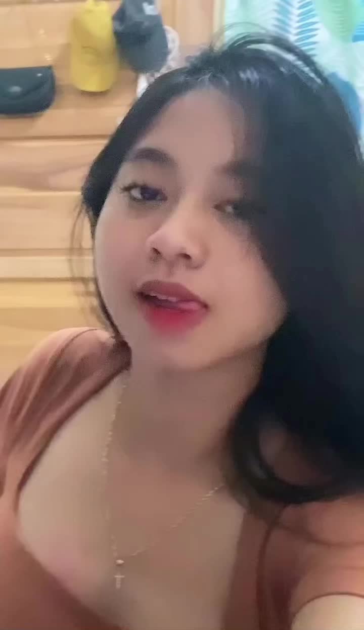 @Hutriagustina