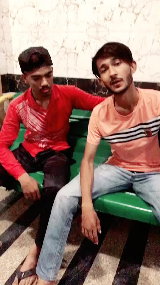 @mr_aakil__