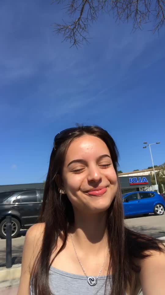 @Adriana 💗