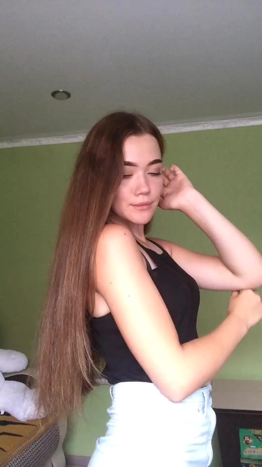 @𝔏𝔦𝔷𝔞_1208