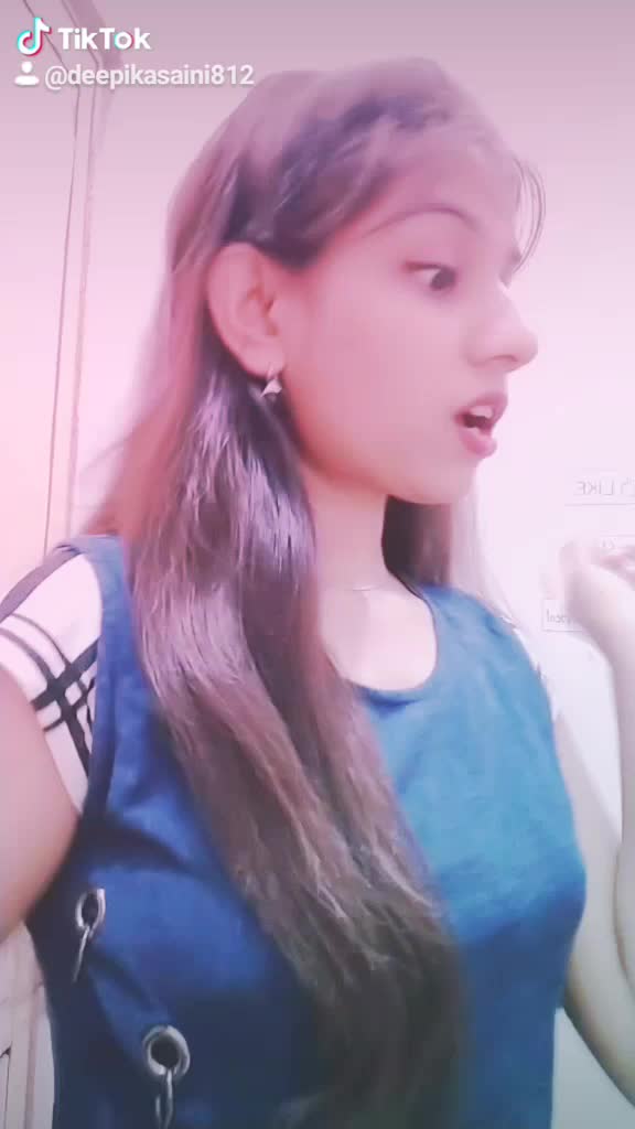 @CuteSmileyDeepika😍