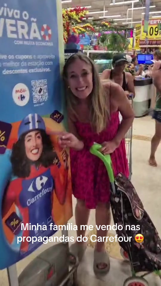 @Vit&oacute;ria Albanese