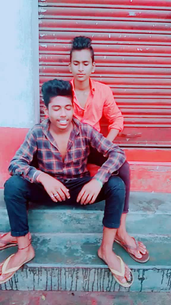 @Roni Roy