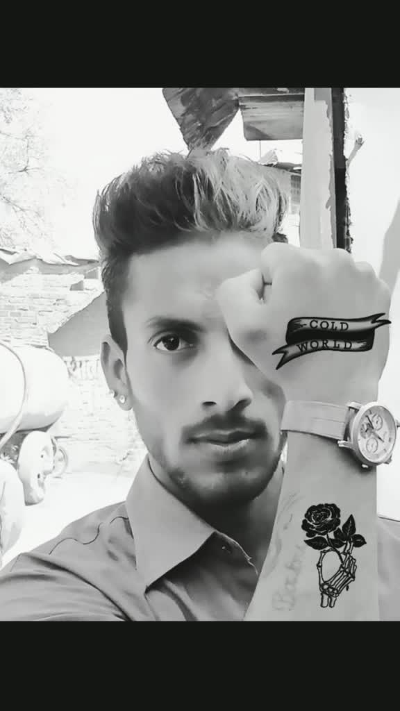 @attitude..A.J.goldan