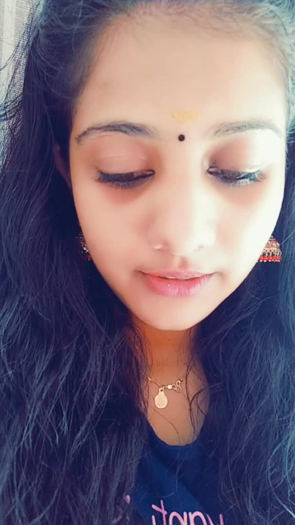 @👑ponnu👑