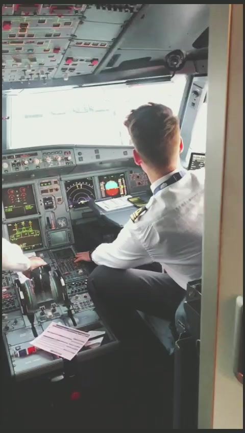 @pilot.flying_felix