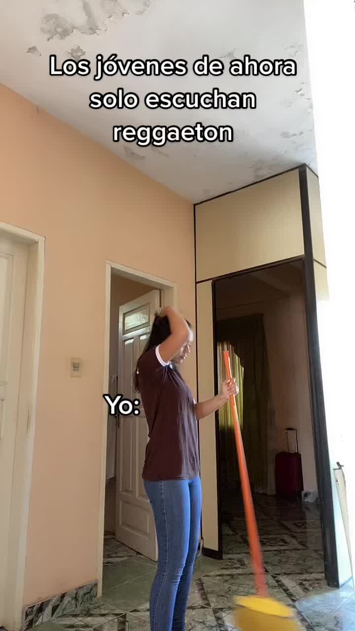 @María