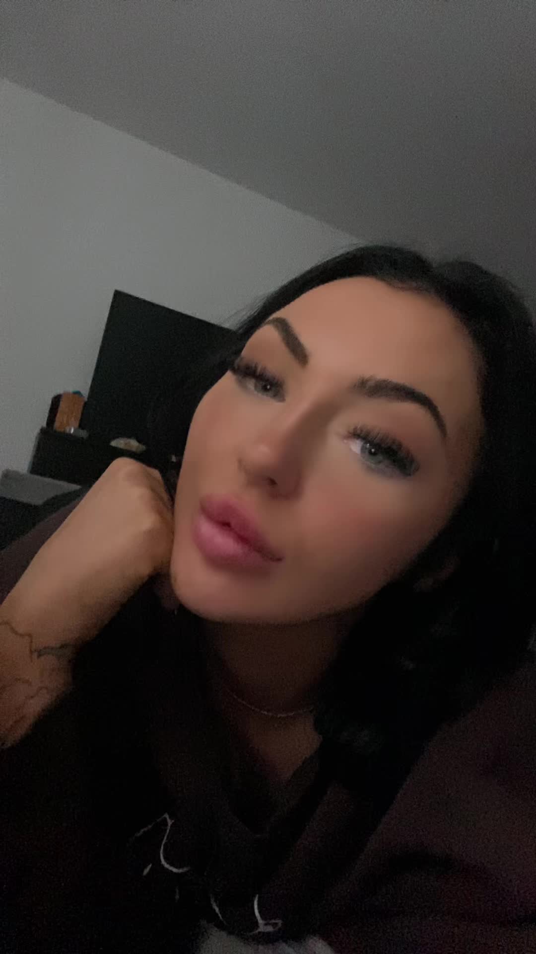 @Morgan Louise New X