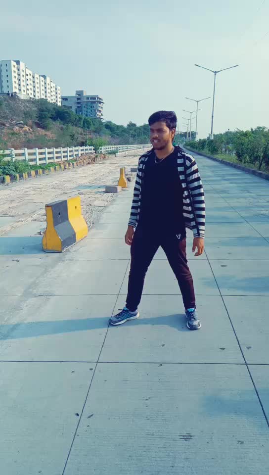 @Sãñthøsh_gøwdâ