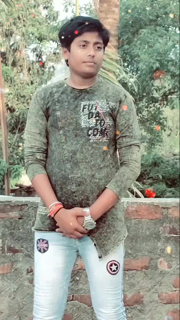 @Laksh Roy 🥰