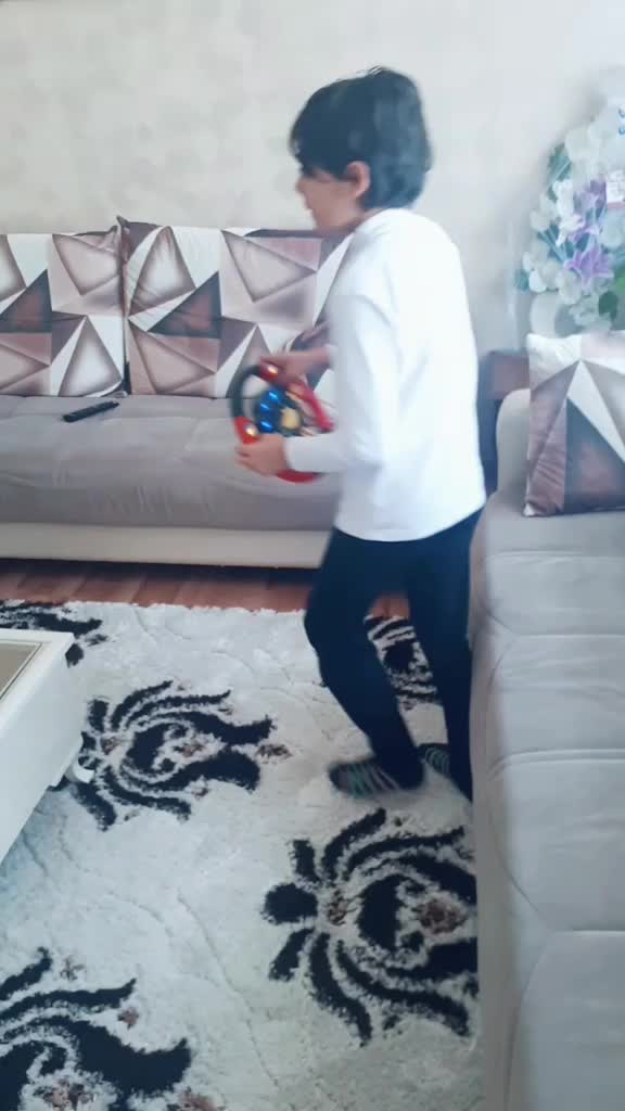 @Elanur Akyılmaz