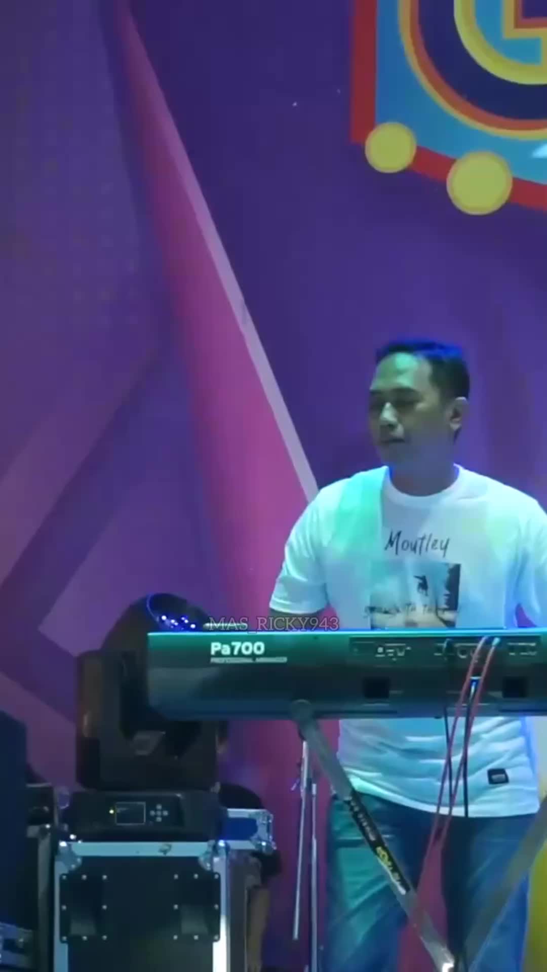 @𝑀𝒶𝓈 𝑅𝒾𝒸𝓀𝓎943