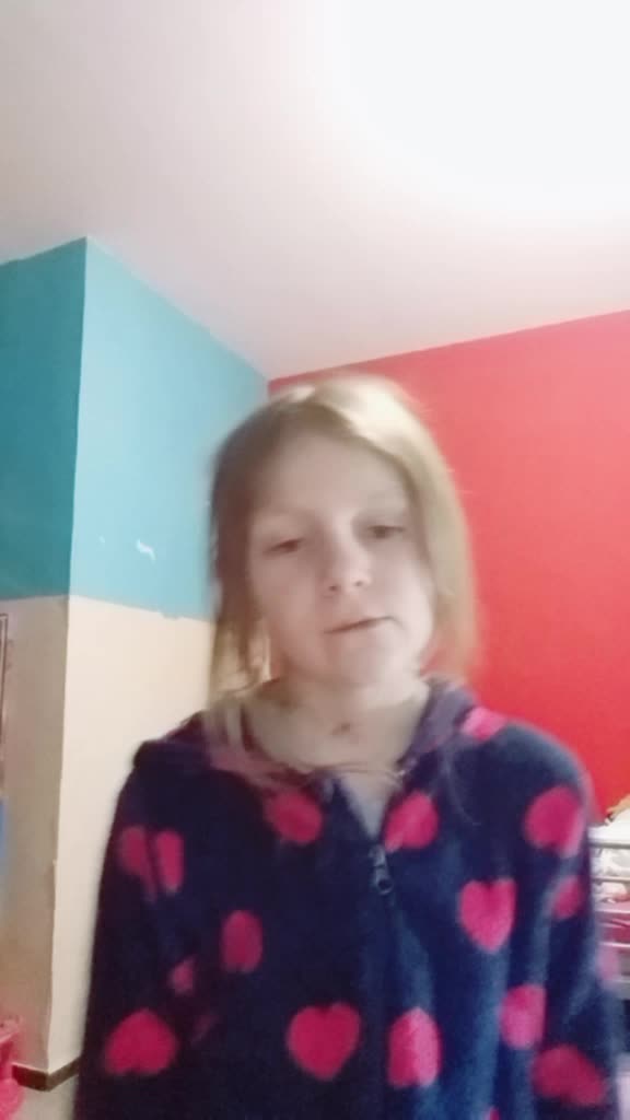 @elyanne