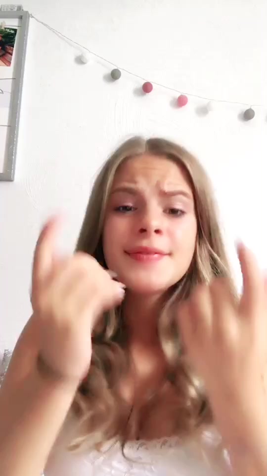 @Sandyleyley