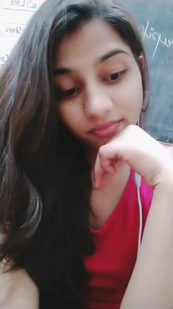 @CuteSmileyDeepika😍
