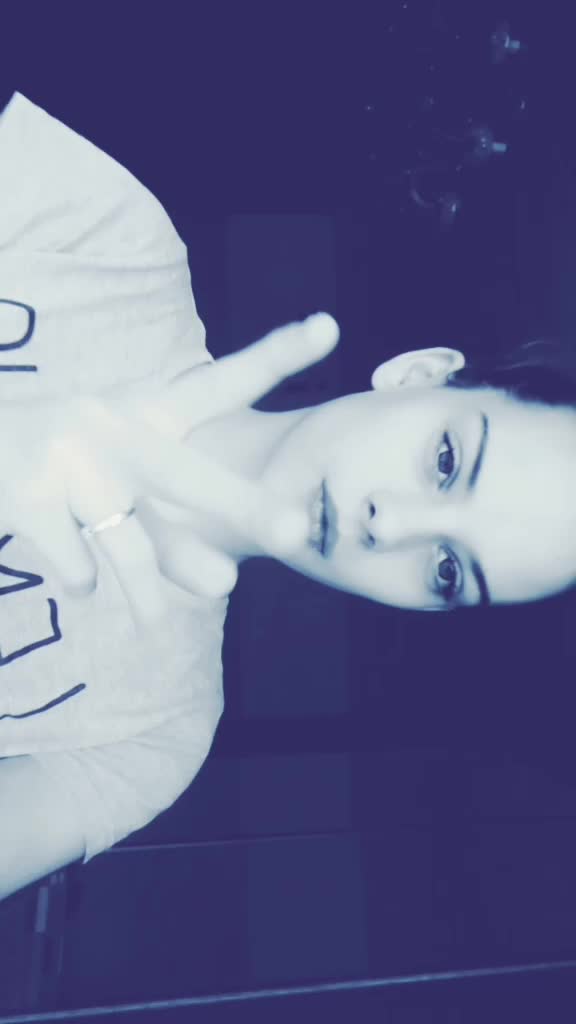 @Vivien M&eacute;sz&aacute;ros