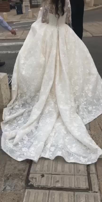 @hayush.ab