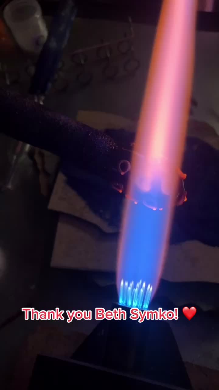 @LooLooGlass