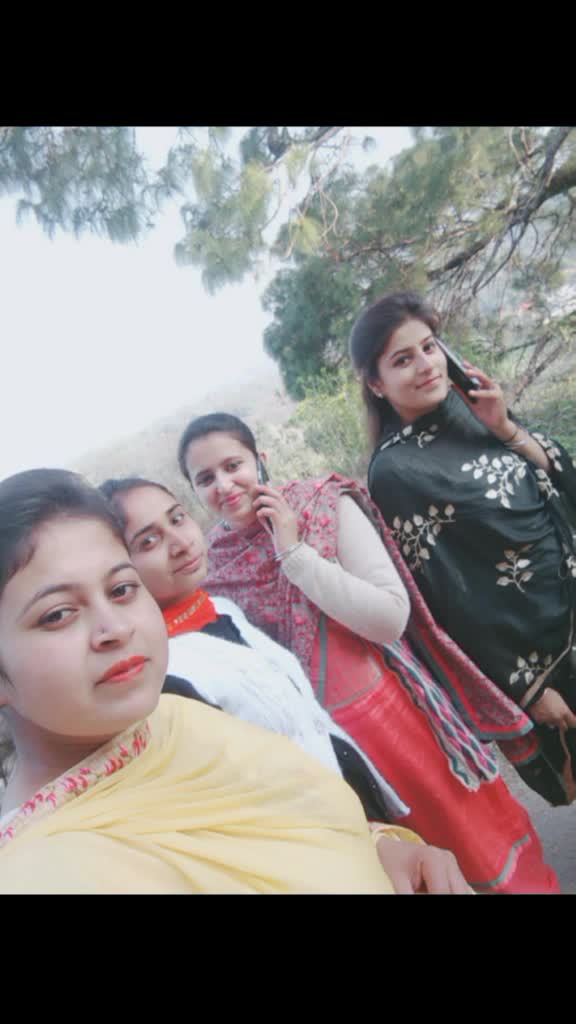 @VaRsHa  RaJpUt 😍😍😍