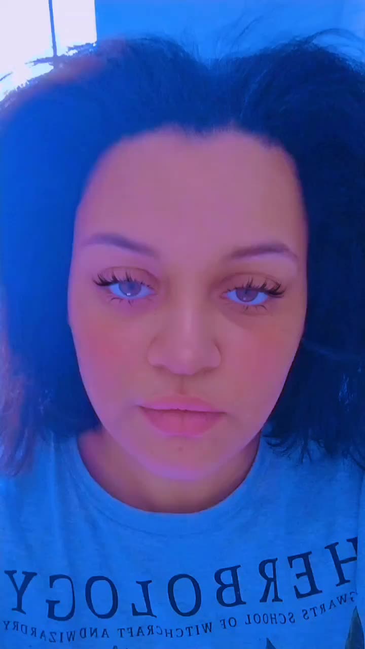 @Julianette