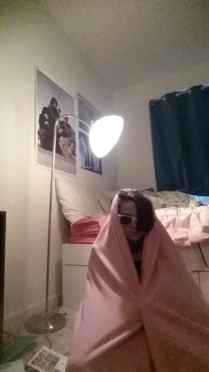 @glowstick peepee