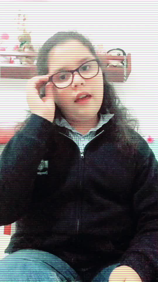 @Glolila