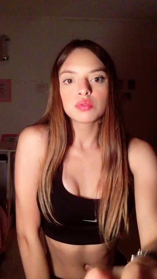 @ZoeVillalba