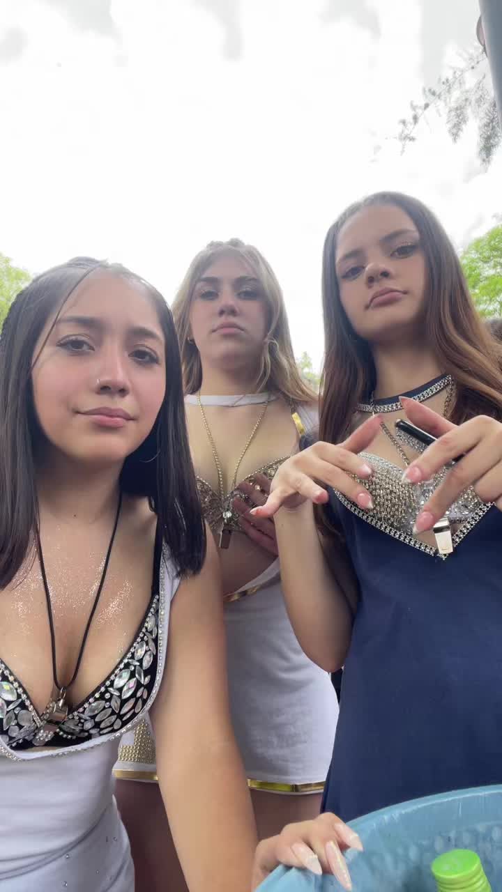 @Valentina