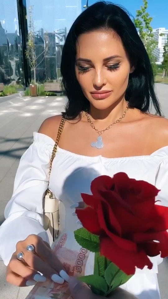 @Olga Jade