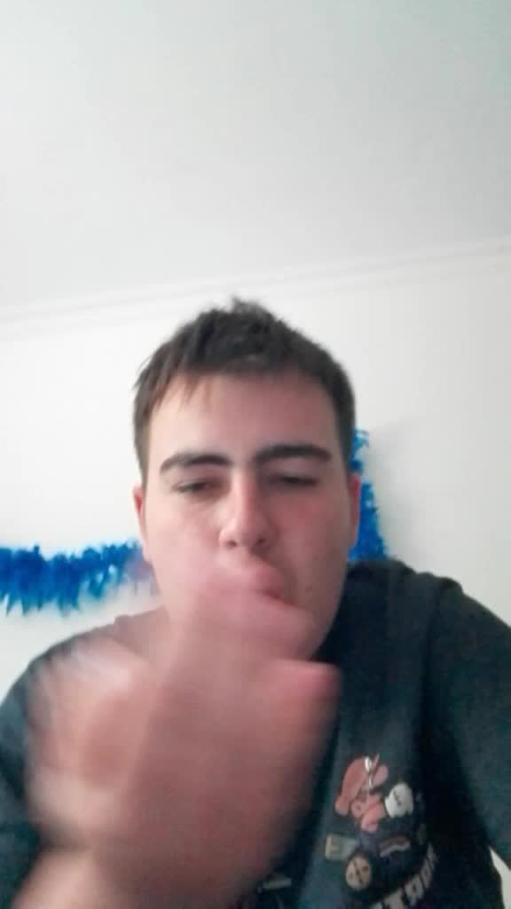 @Est&eacute;ban Goncalves