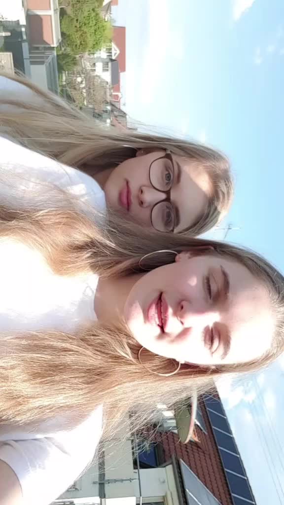 @Elisa & Lisa