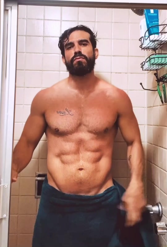 @Roberto Valdez