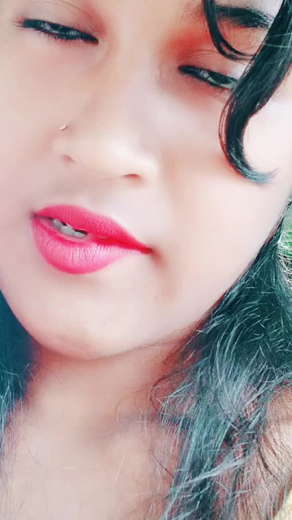 @Queen 👸 Jayashree