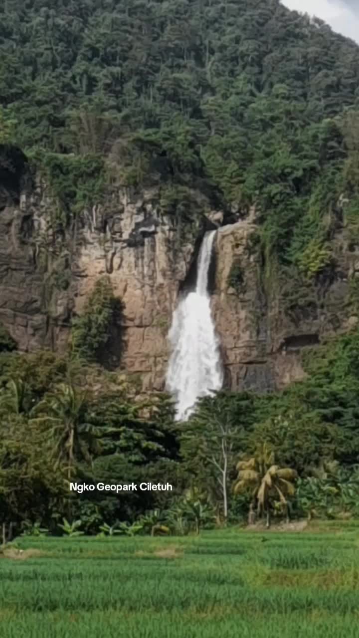 @Tour guide Geopark Ciletuh