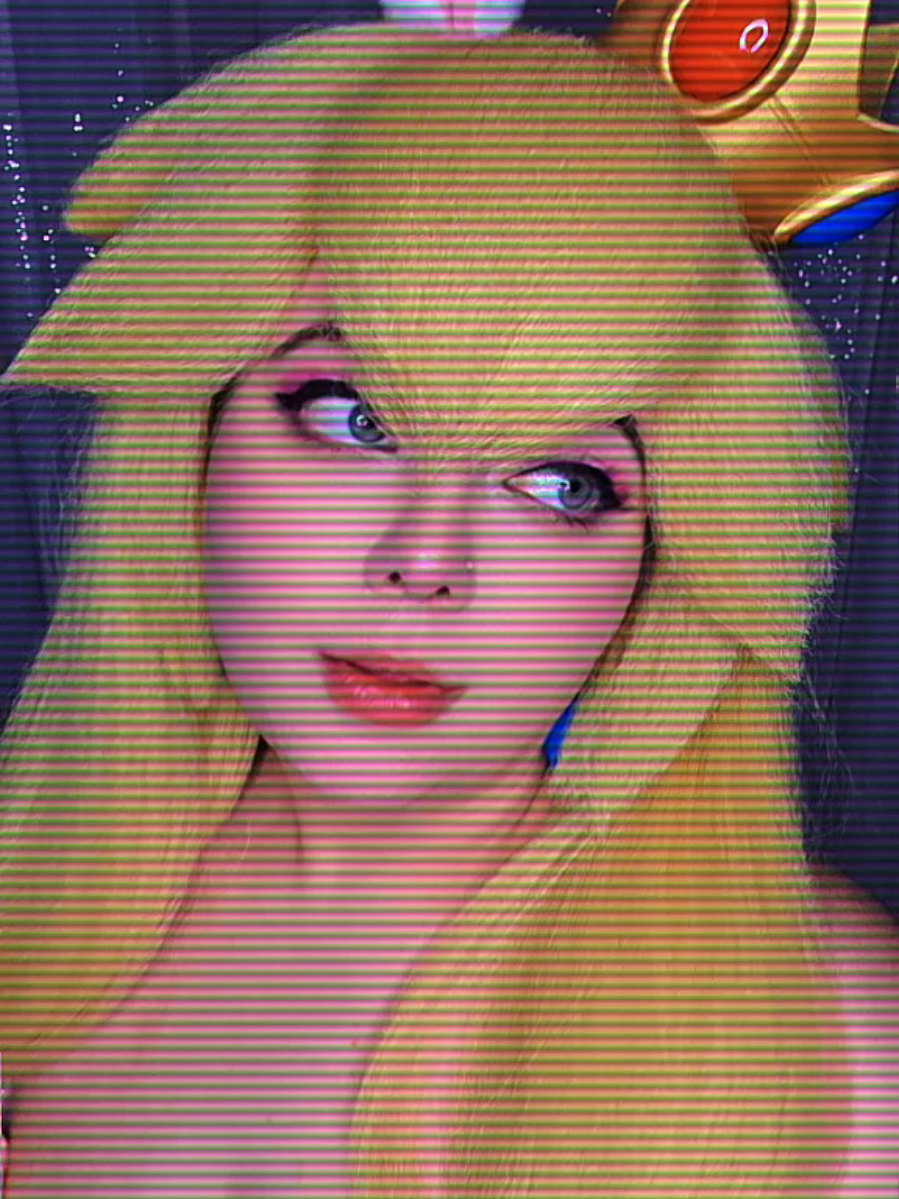 @AJ Bug Cosplay