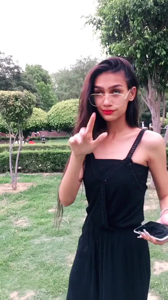 @AAYUSHI🎈