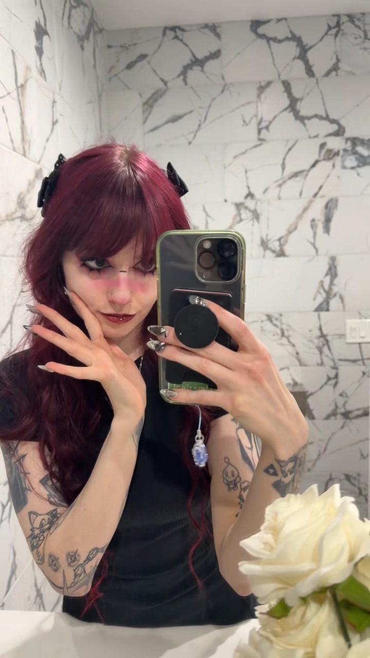 @xunniexoo