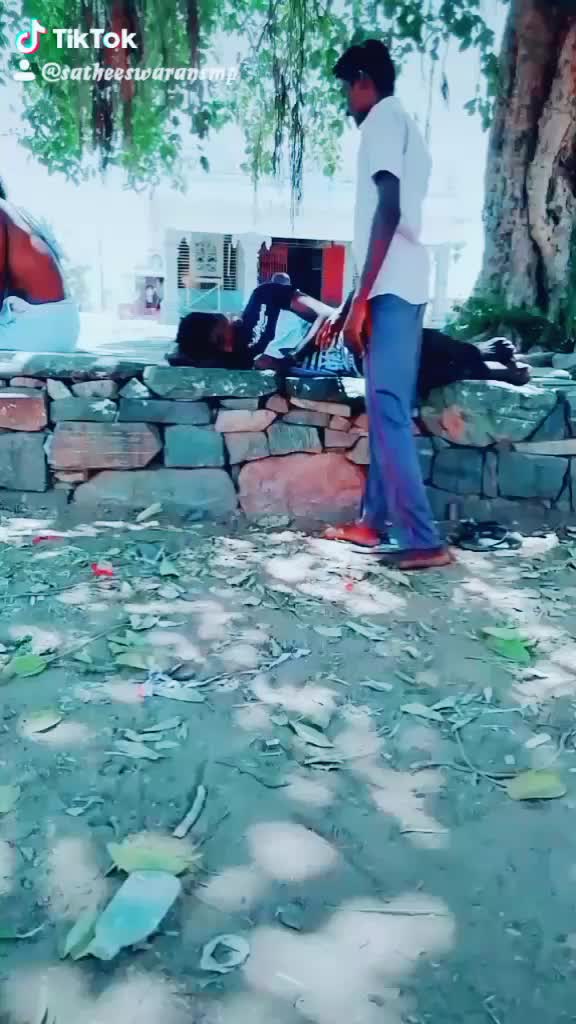 @😎