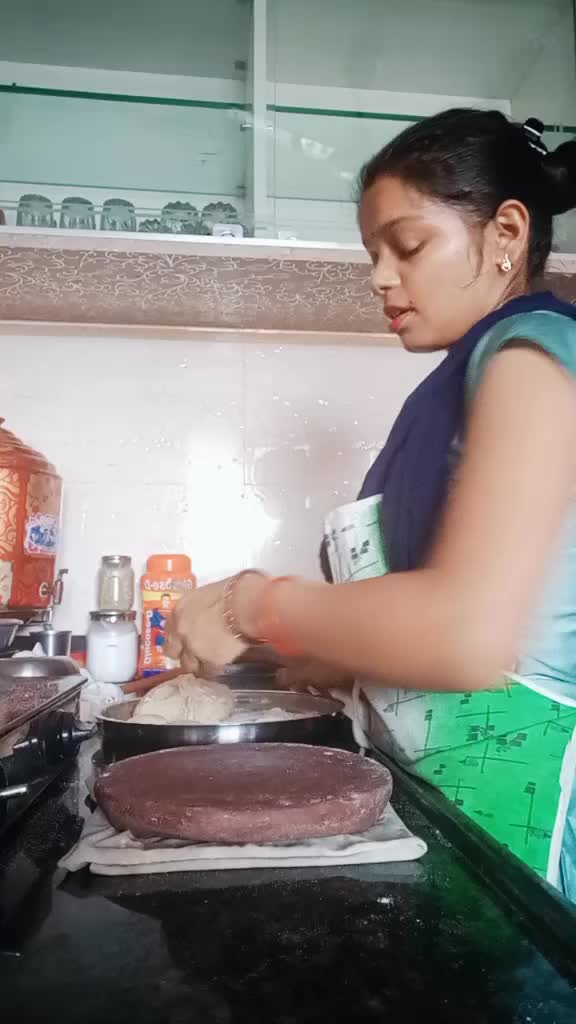 @MONI 🥰