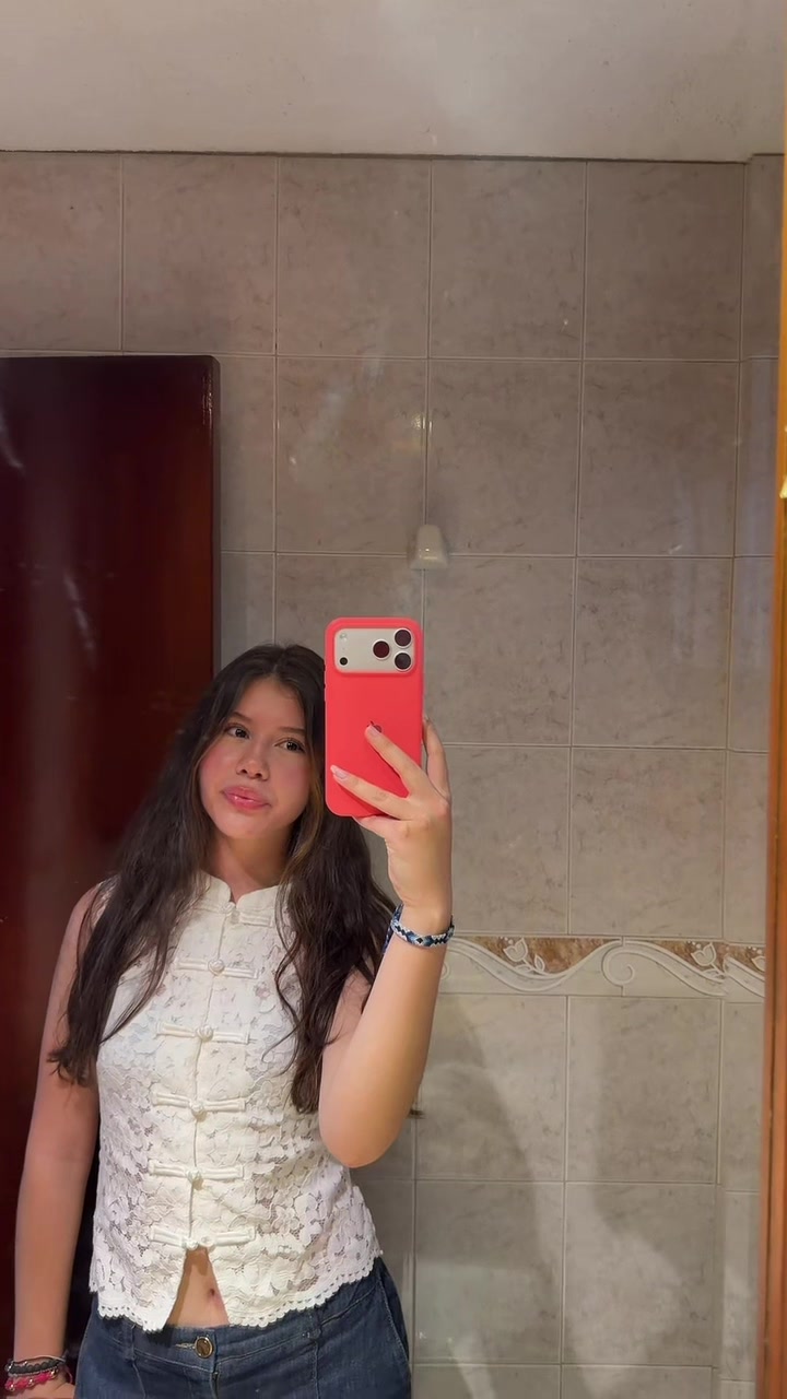 @isabella_ruiz