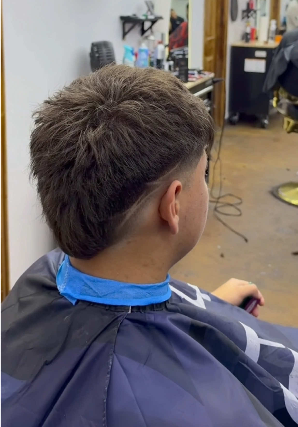 @Jisai Barber