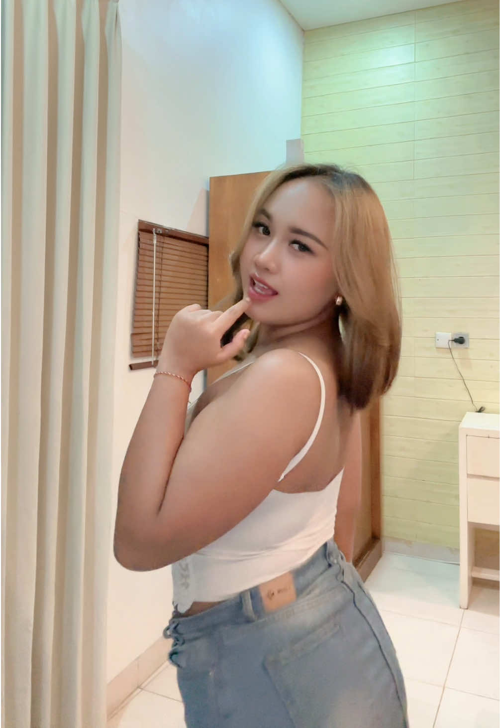@zizi