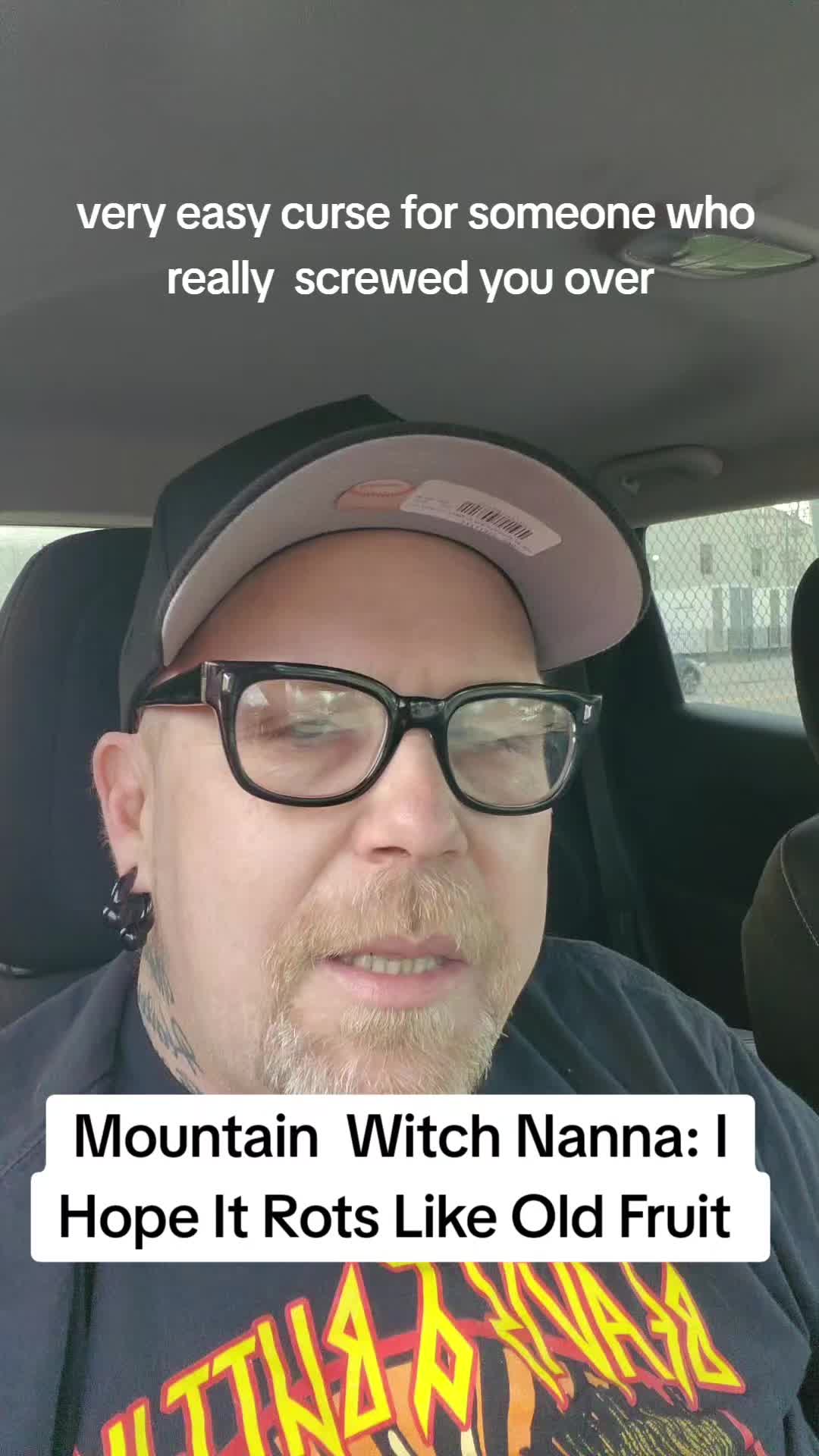 @ye old goth witch