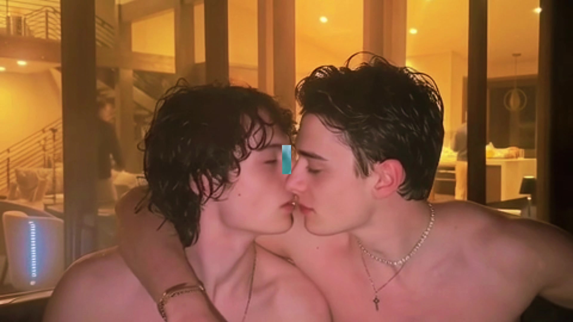 @XoIvyYoX