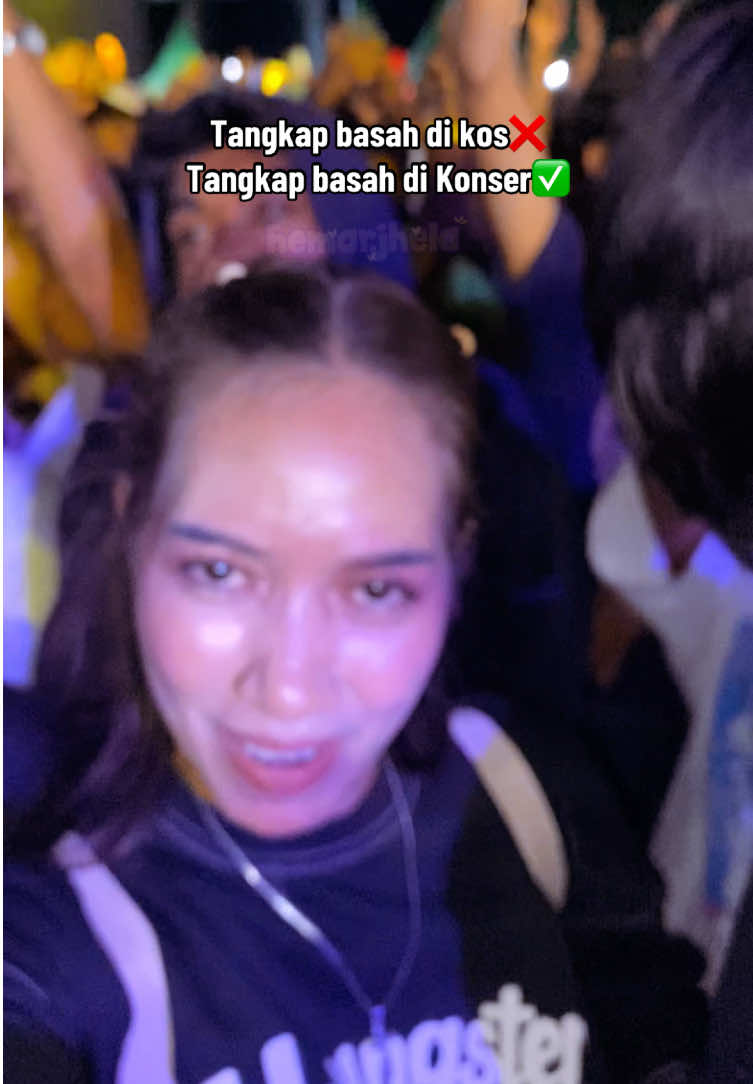 @Jhela🦄