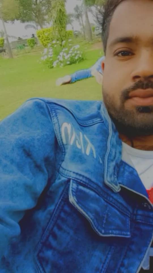 @Adil sheikh 👑